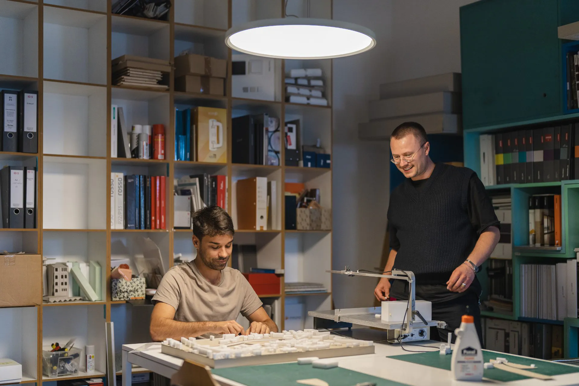 Team_06_KR454_Box_02450_2000