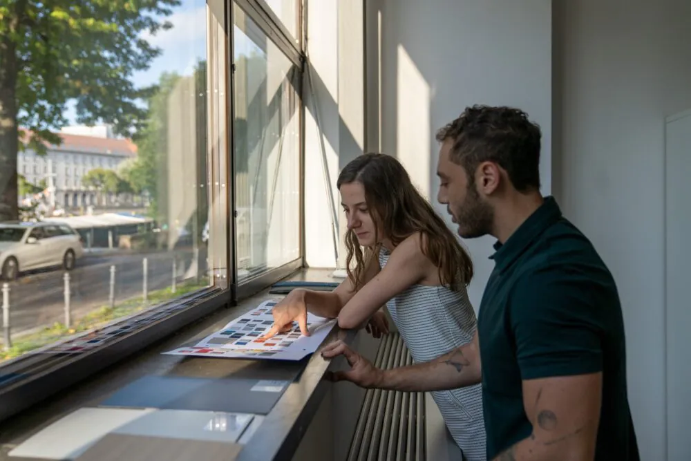 Team_08_KR454_Box_01759_2000