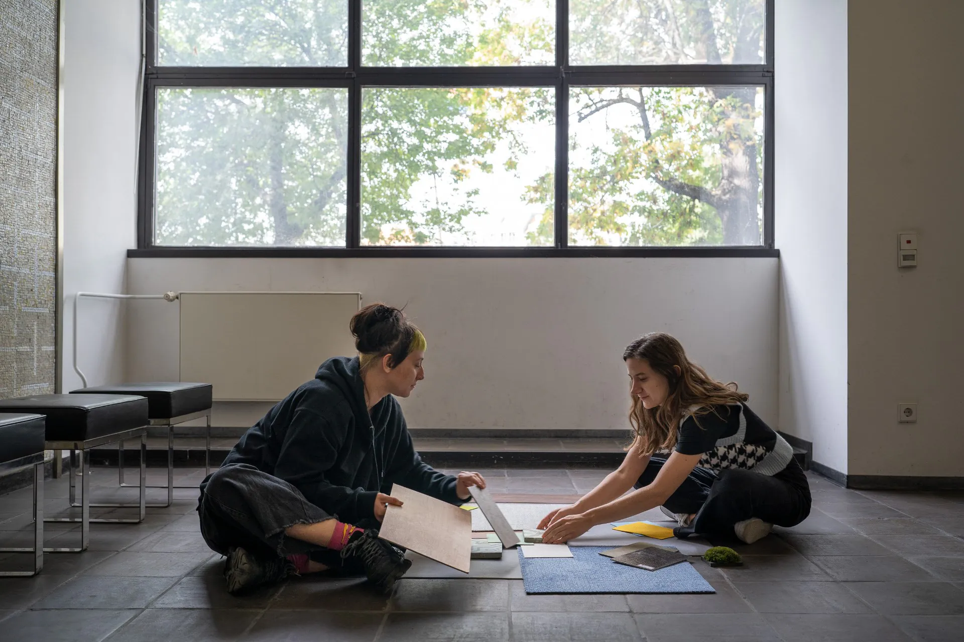 Team_11_KR454_Box_02798_2000